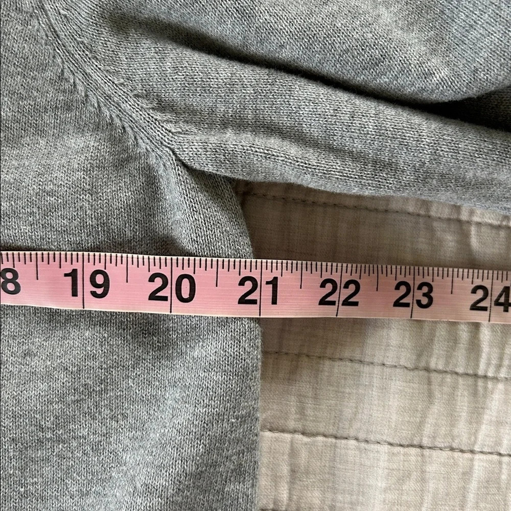 Michael Kors men’s gray 100% cotton classic crew neck sweater large​